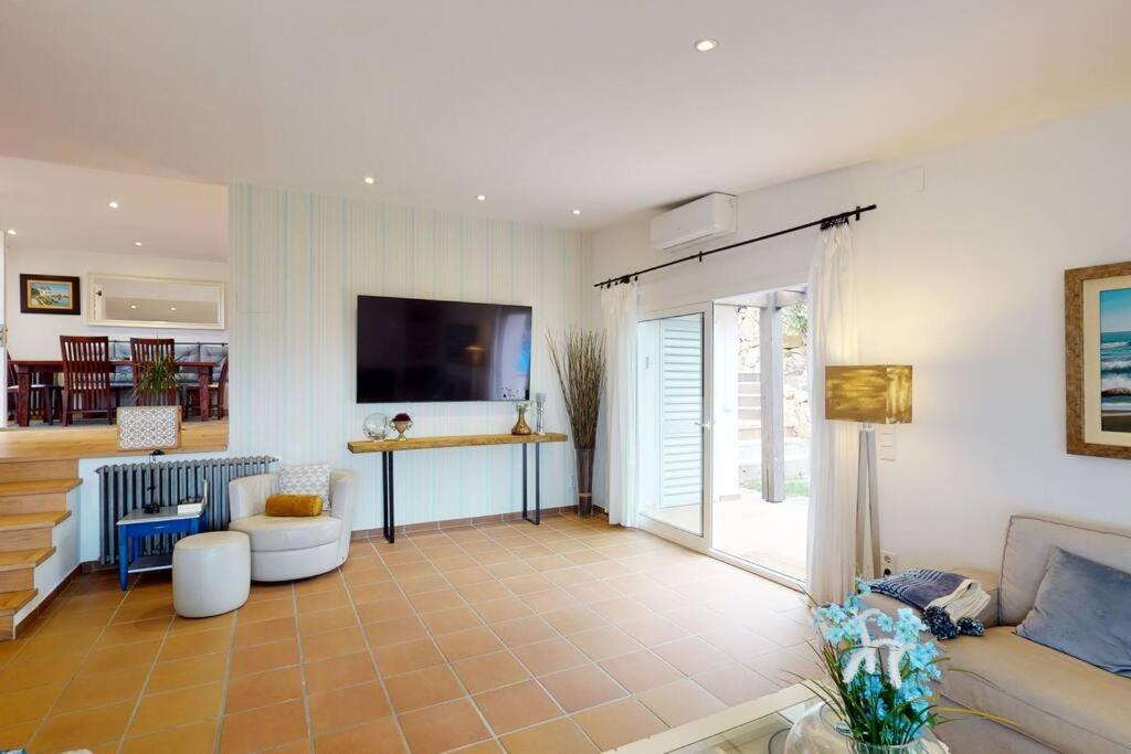 Lesal Villas Rentals, Villa Mar Azul, Tossa De Mar Extérieur photo
