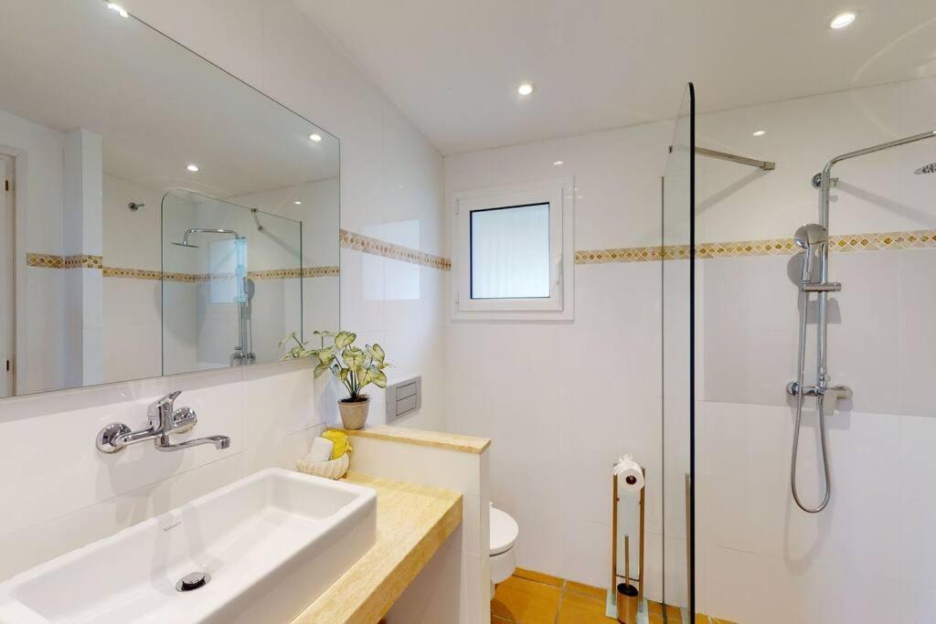 Lesal Villas Rentals, Villa Mar Azul, Tossa De Mar Extérieur photo